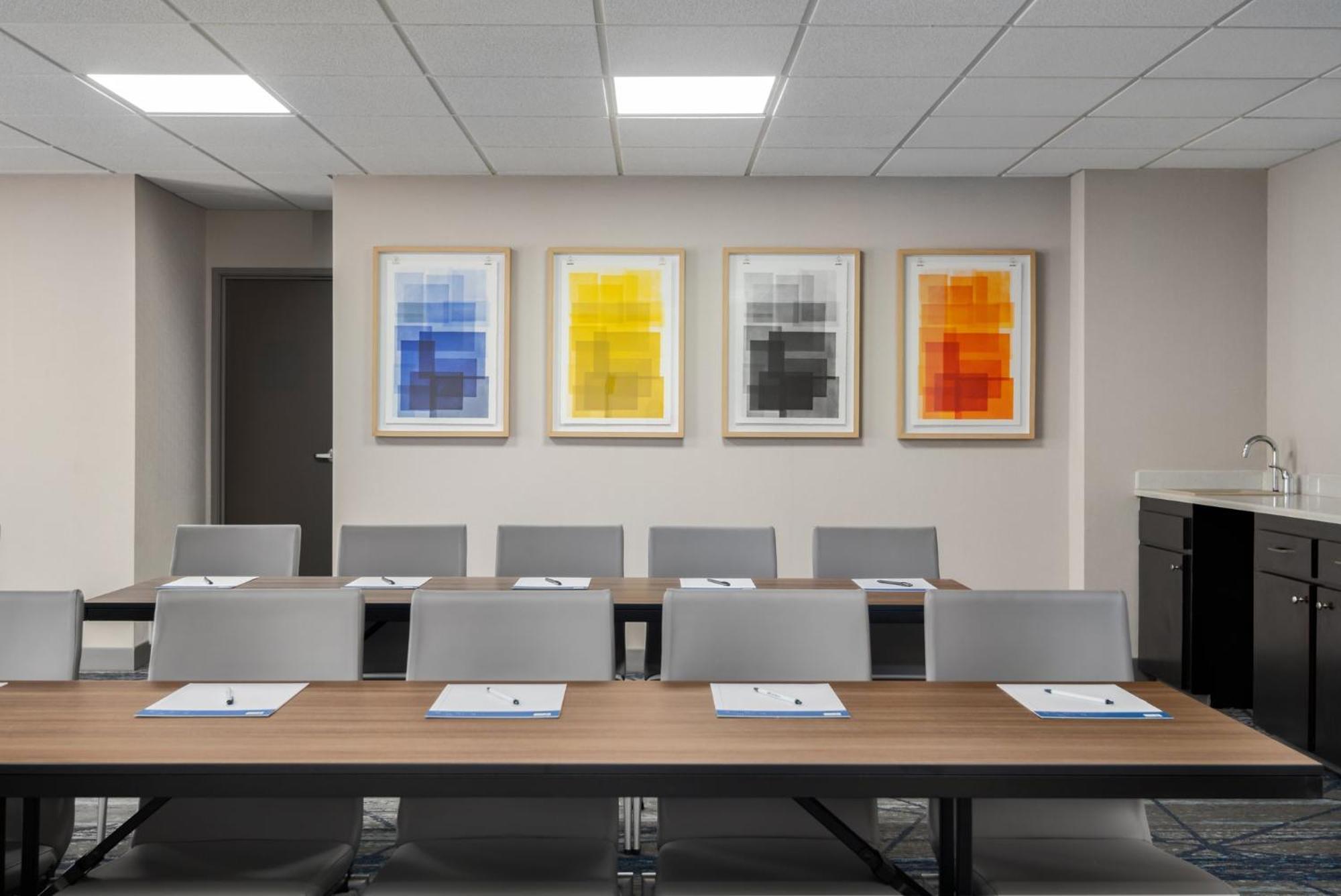 Holiday Inn Express Hotel & Suites Bentonville By Ihg Экстерьер фото
