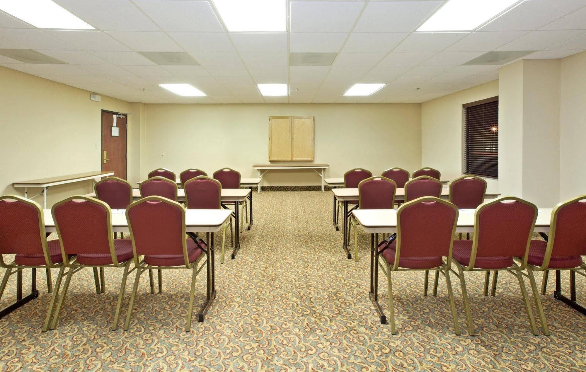 Holiday Inn Express Hotel & Suites Bentonville By Ihg Экстерьер фото